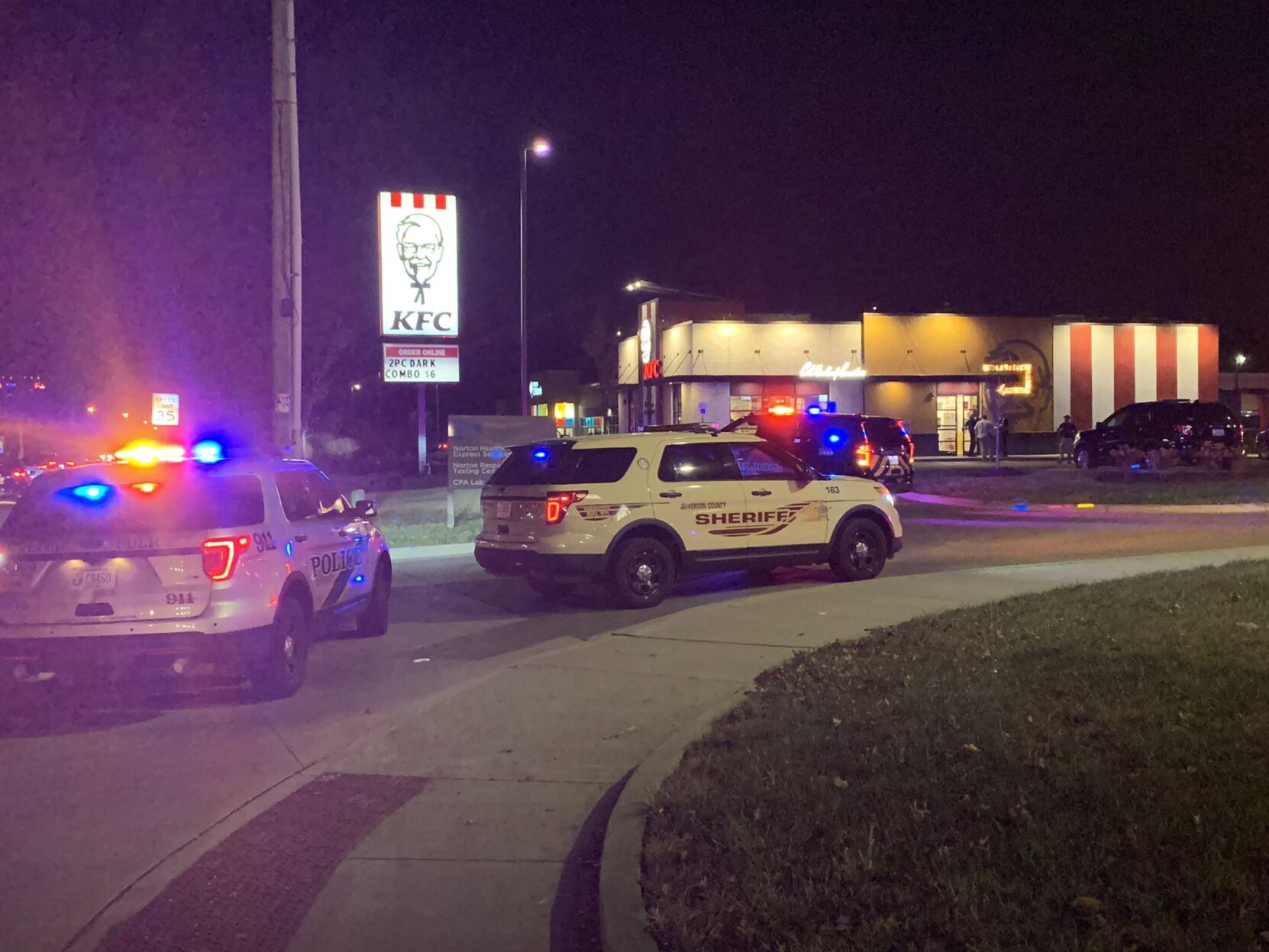 Coroner identifies 33-year-old Louisville man who died after a shooting at Hikes Point fast food restaurant